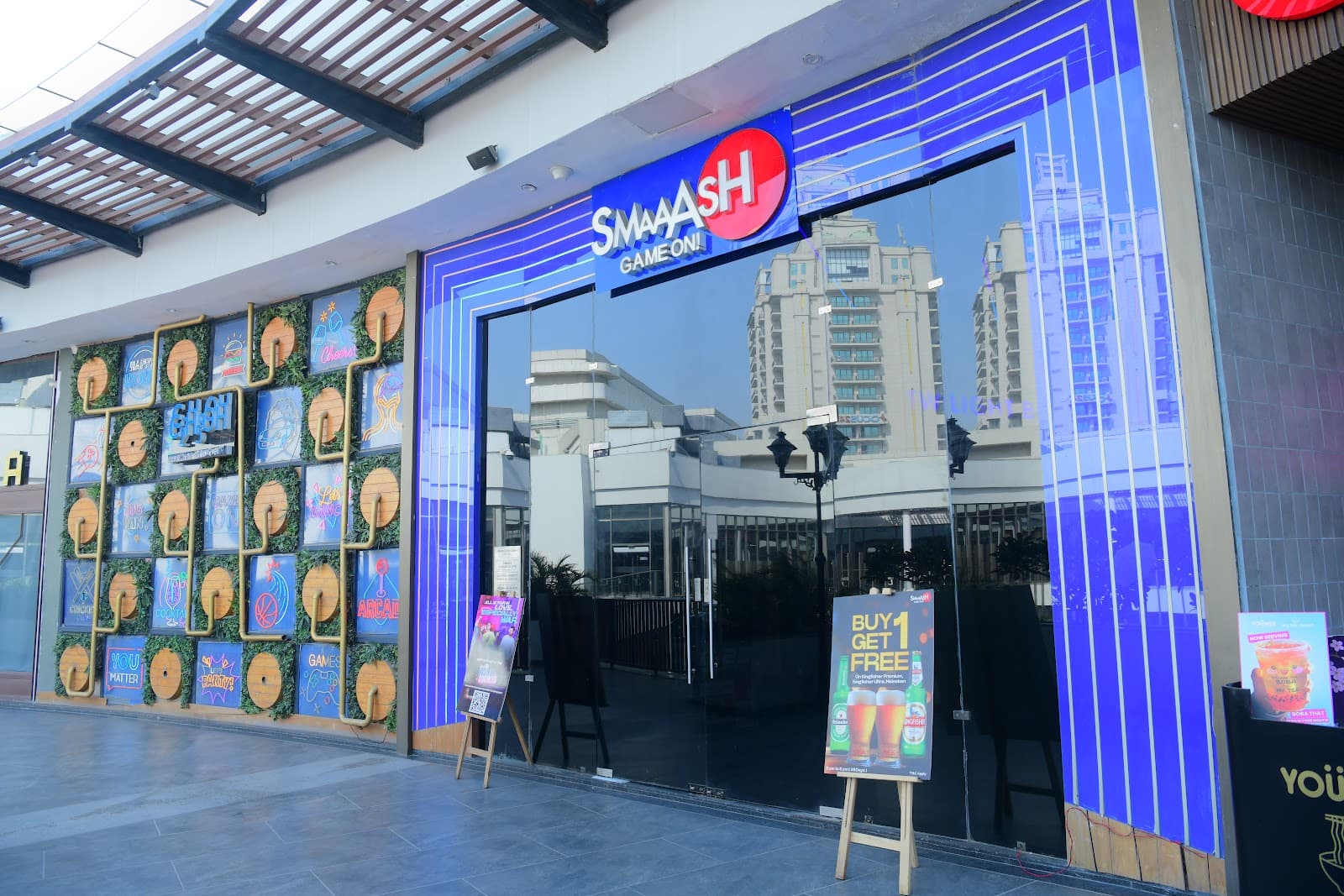 SMAAASH Airia Mall venue photo 5