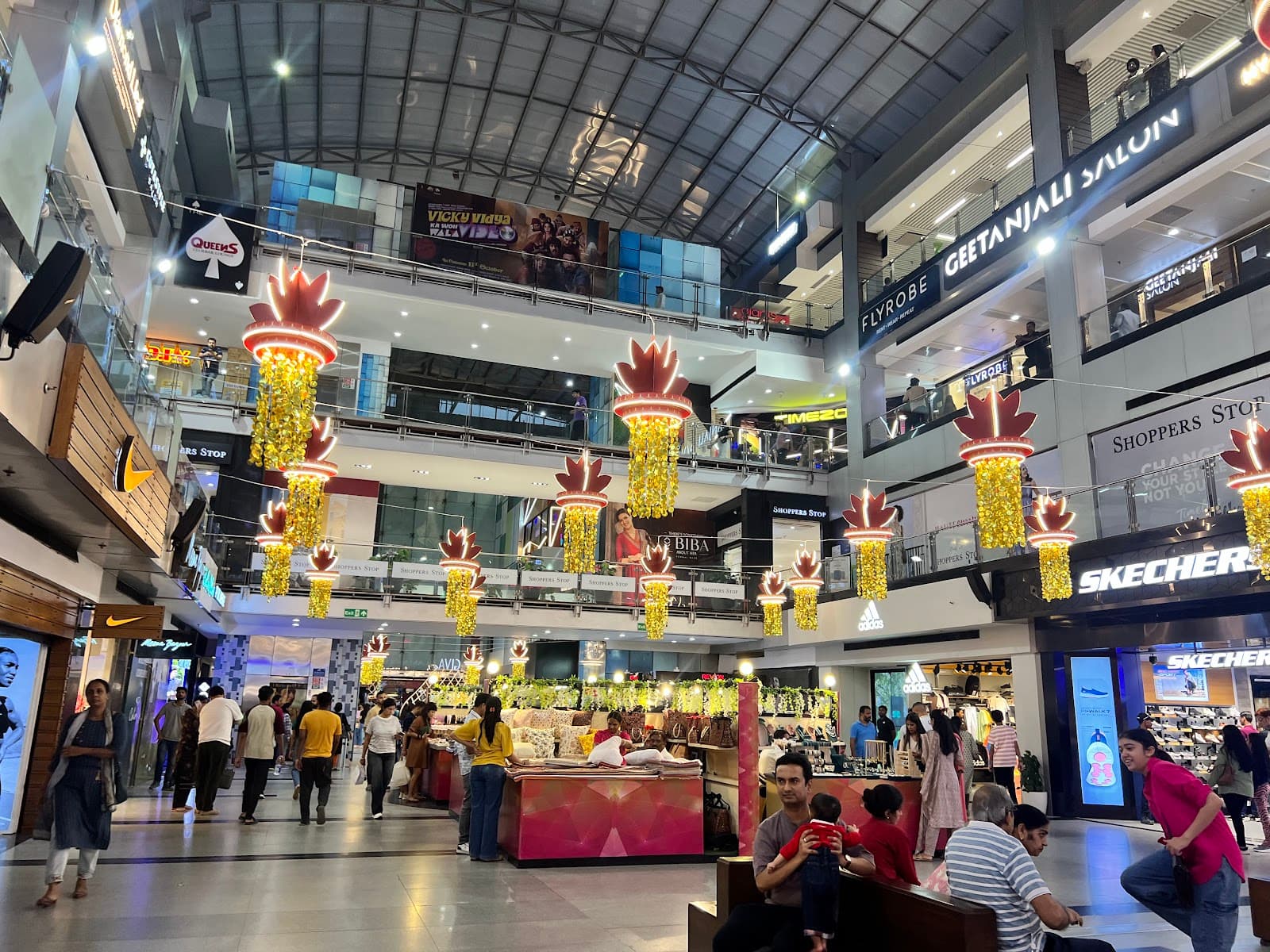 MGF Metropolitan Mall photo 4