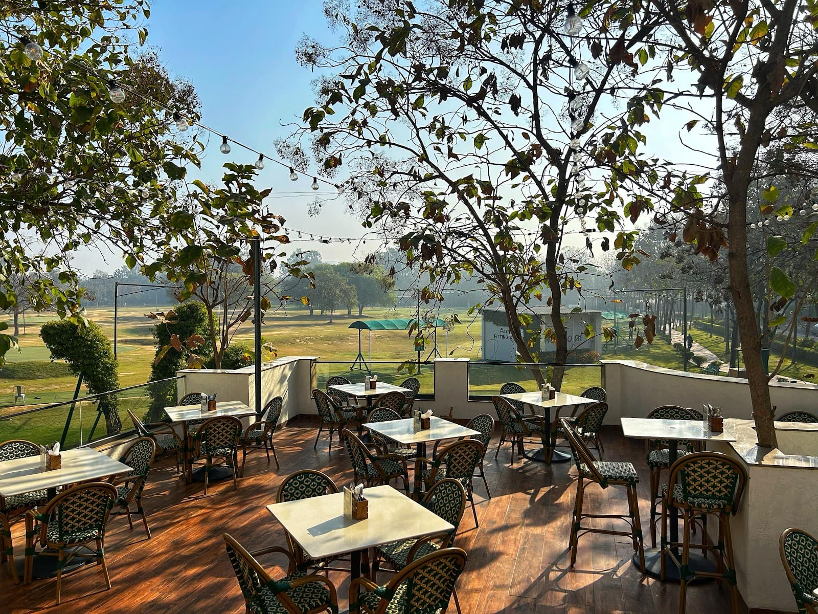 Hamoni: Cafe by the Greens photo 1